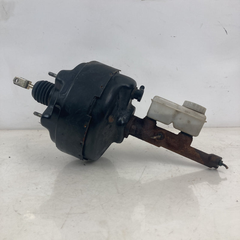 1981-1985 Volvo 240 245 Master Cylinder w/ Brake Booster 1330800 OEM