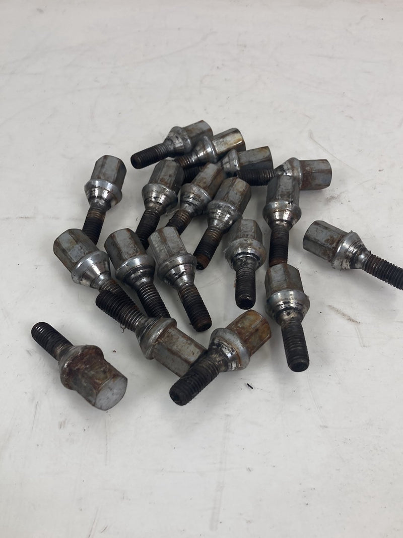 1998-2000 Volvo V70 Lug Nuts Bolts Set of 18 OEM #5225M