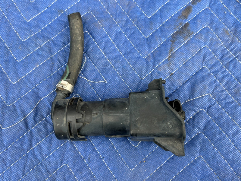 2005-2011 Audi A6 Right & Left Headlight Washer Squirt Nozzle Pair OEM #3428EM