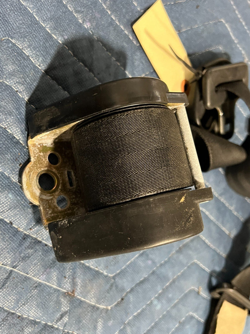 1983-1985 Porsche 944 Front Passenger RH Right Seat Belt Retractor OEM #2486EM