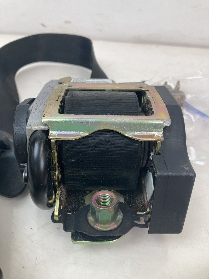 2001-2005 Volkswagen Passat Seat Belt Front Left OEM #5535M