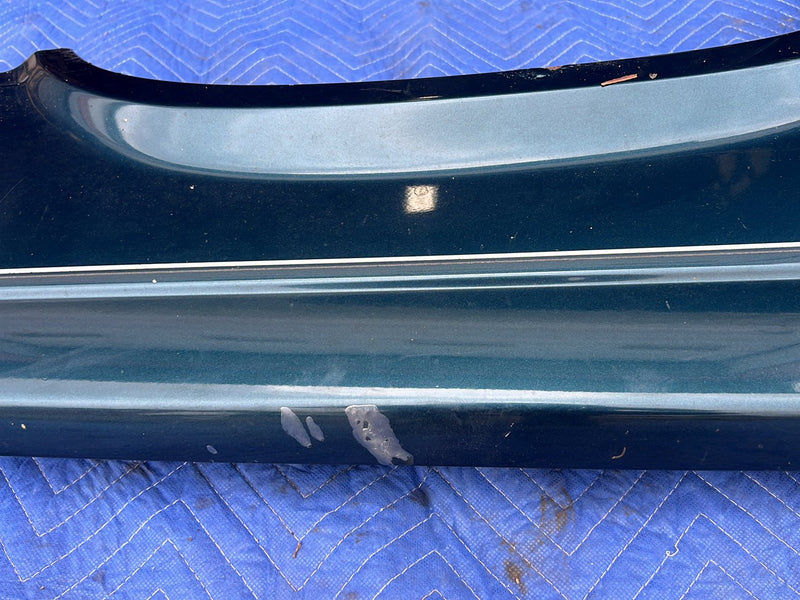 1990-1992 Volvo 740 745 940 Front Passenger Right Fender Panel Trim Blue Green Metallic OEM #5996EM