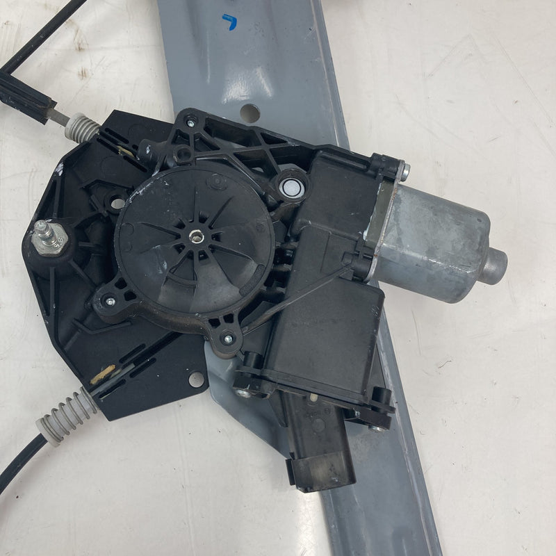 2014-2020 Chevrolet Silverado Front Left Window Regulator 0130822882 OEM #5583M