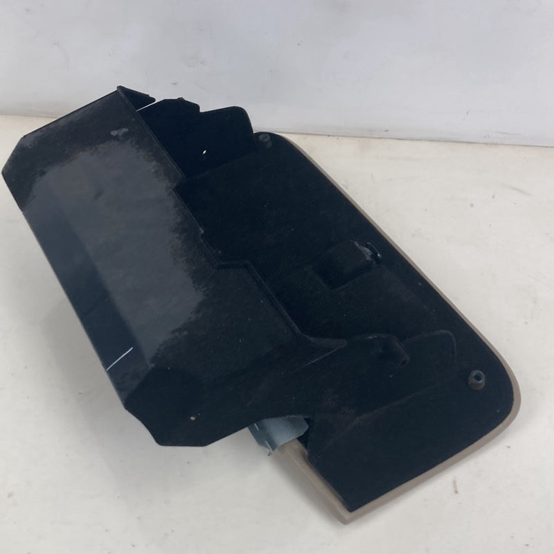 2002-2005 Lincoln Town Car Signature Glove Box Assembly OEM #5133M
