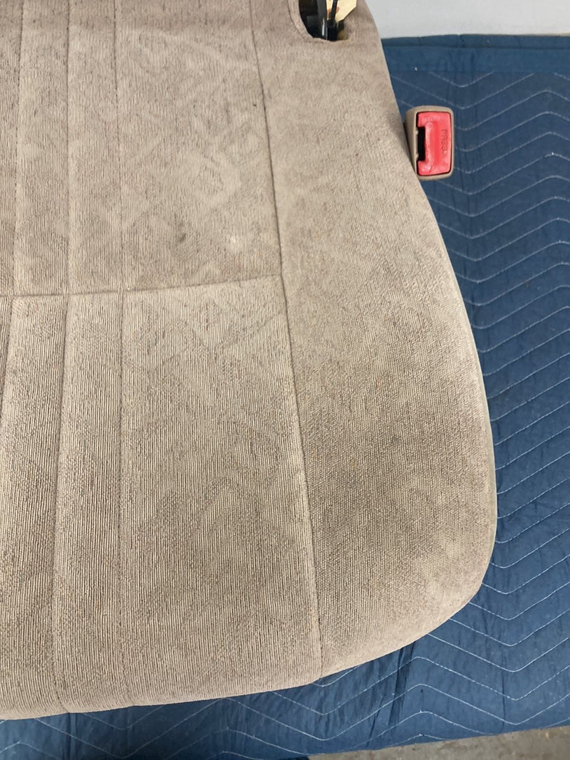2000 Toyota Sienna L10 - Unknown
