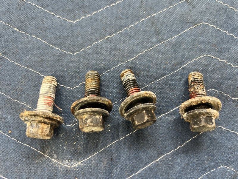 1993-1997 Volvo 850 850R V70 S70 C70 Driver L Seat Bolt Set Hardware OEM #4535E