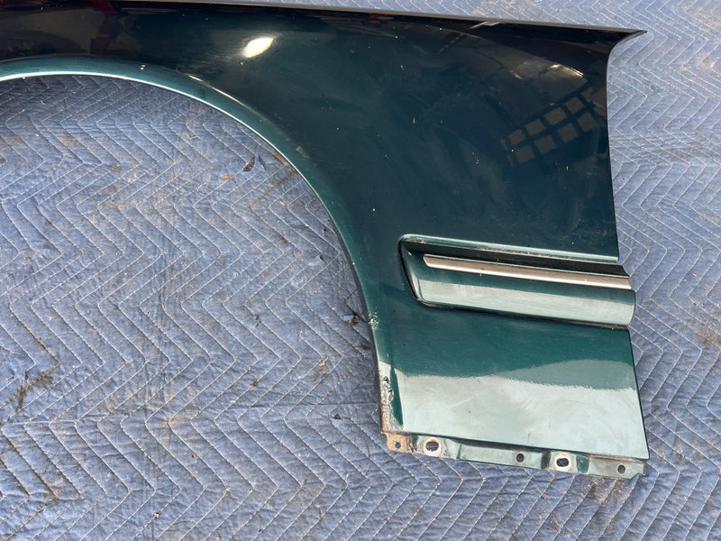 1998-2003 Mercedes W210 E320 Front Driver Left Fender Panel Green OEM #4733EM