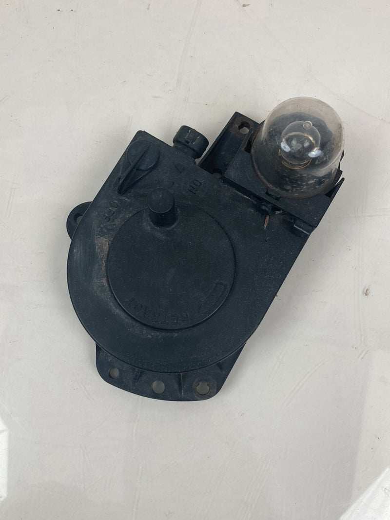 1996 Chevrolet Silverado GMT800 - Hood Work Light PN: 15990293 6109