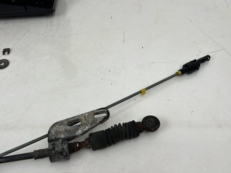 1993-1997 Volvo 850 Automatic Gear Shifter Assembly w/ Cables OEM