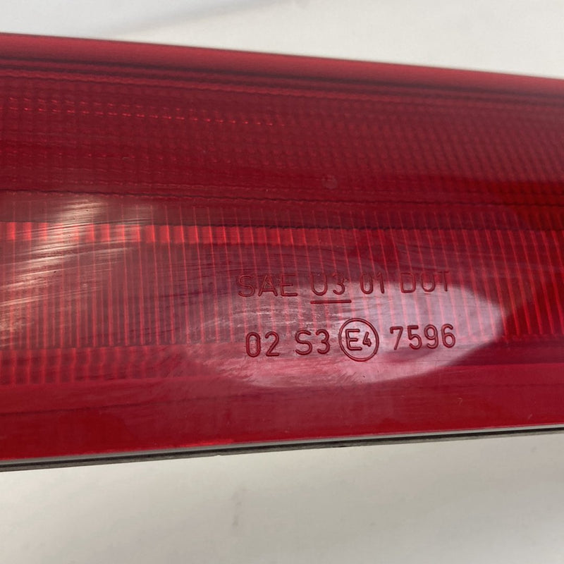 2005 Volvo XC90 I 275 Third Brake Light Center 9483947 7596 OEM #4818M