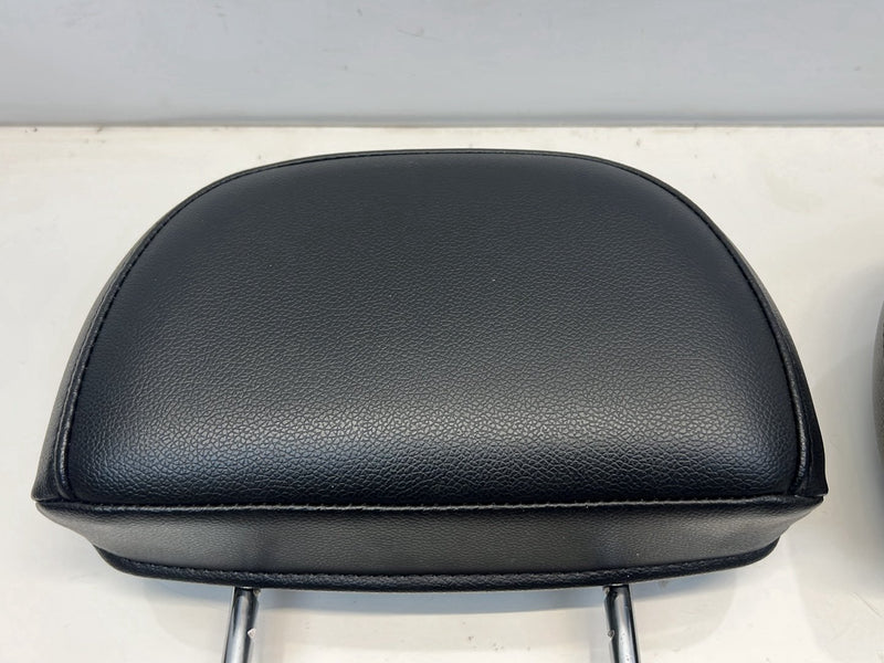 2012 Chevrolet Captiva Sport - Headrest