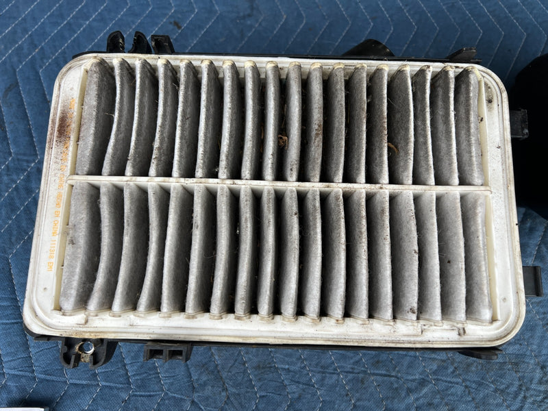 2002-2006 Toyota Camry Air Intake Filter Cleaner Box Housing Assembly OE #5001EM