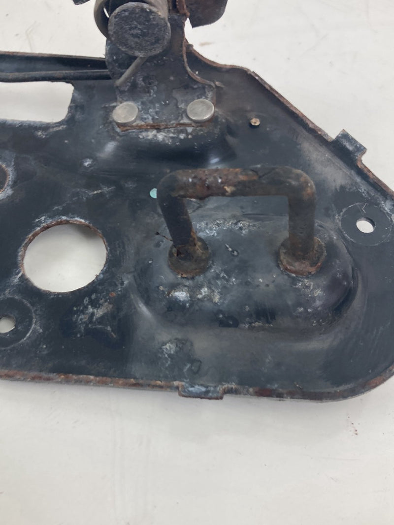 2002-2005 Lincoln Town Car Signature Hood Latch Catch OEM #5142M