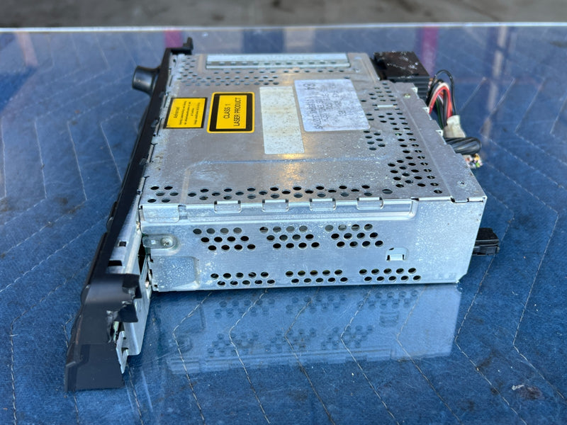 2000-2005 BMW 330xi 325xi E46 AM FM Stereo Radio Head Unit CD Player OEM #4761EM