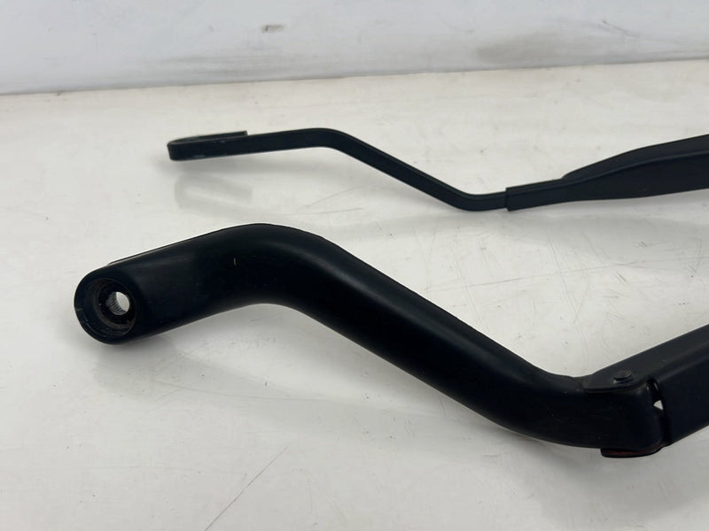 1998-2000 Volvo V70 S70 Front Right Left Windshield Wiper Arm Pair OEM