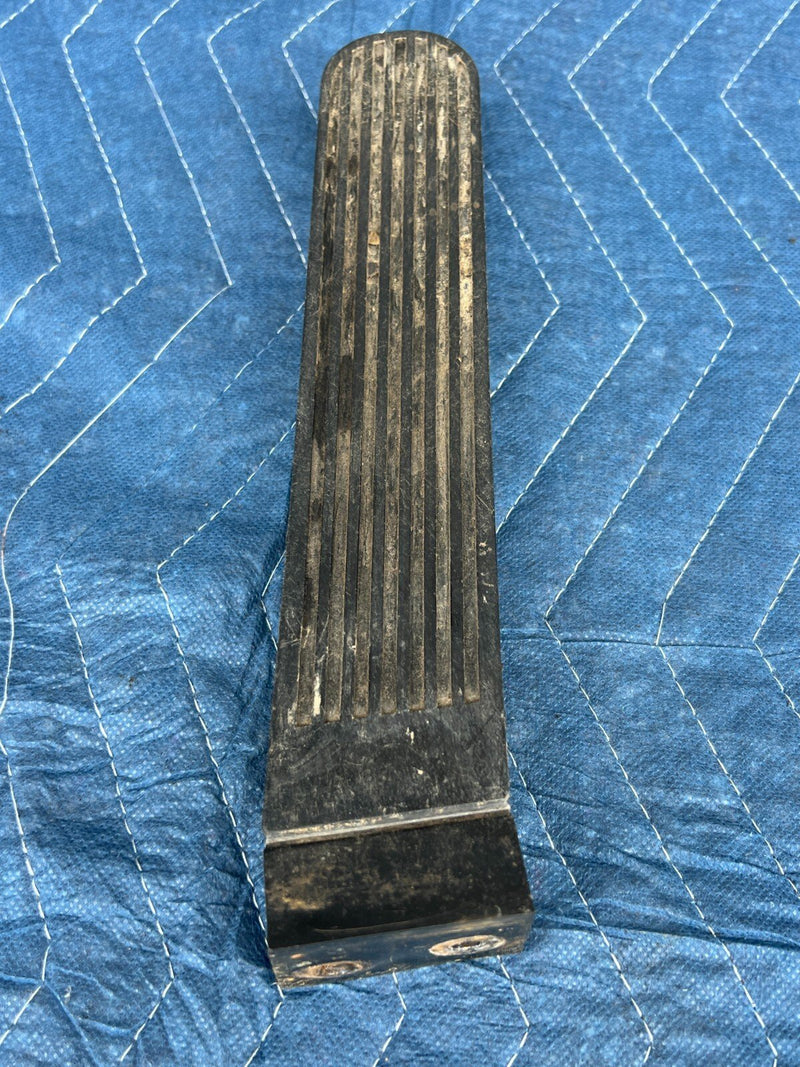 1983-1985 Porsche 944 Gas Accelerator Pedal Pad Lever Assembly OEM #2519EM