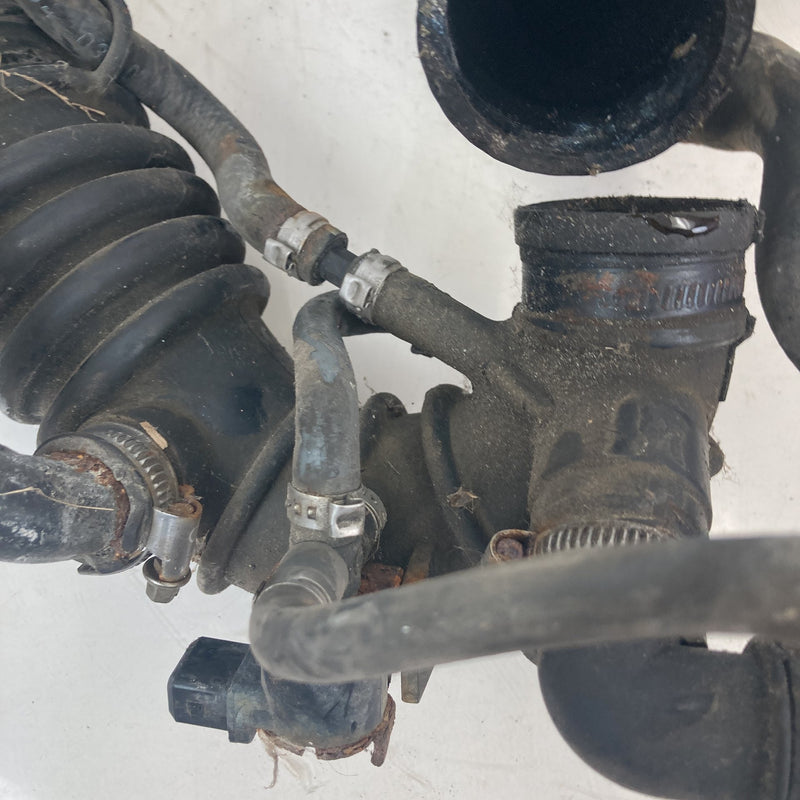 2001-2005 Volkswagen Passat Air Intake Duct Tubes Turbo OEM#5550M