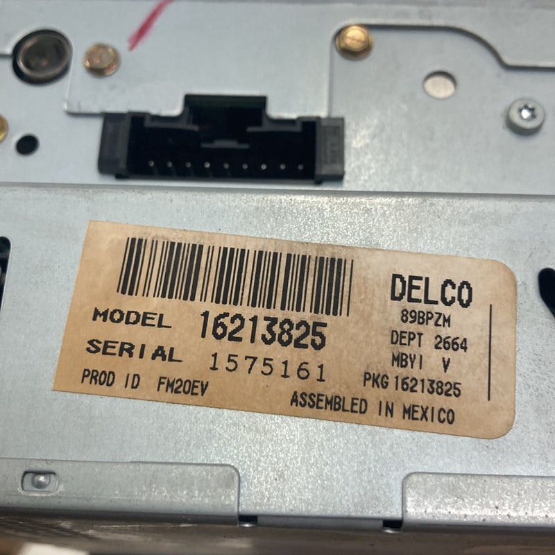 1995-1998 Chevrolet Silverado 2500 GMT400 Radio Headunit 16213825 OEM