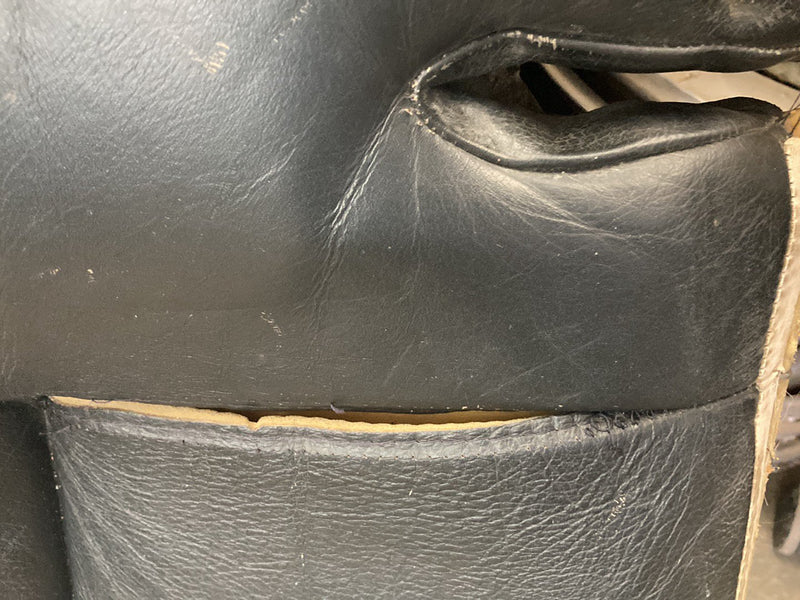1992 Volvo 940 944 - Rear Seat PN: 3525831 3525077