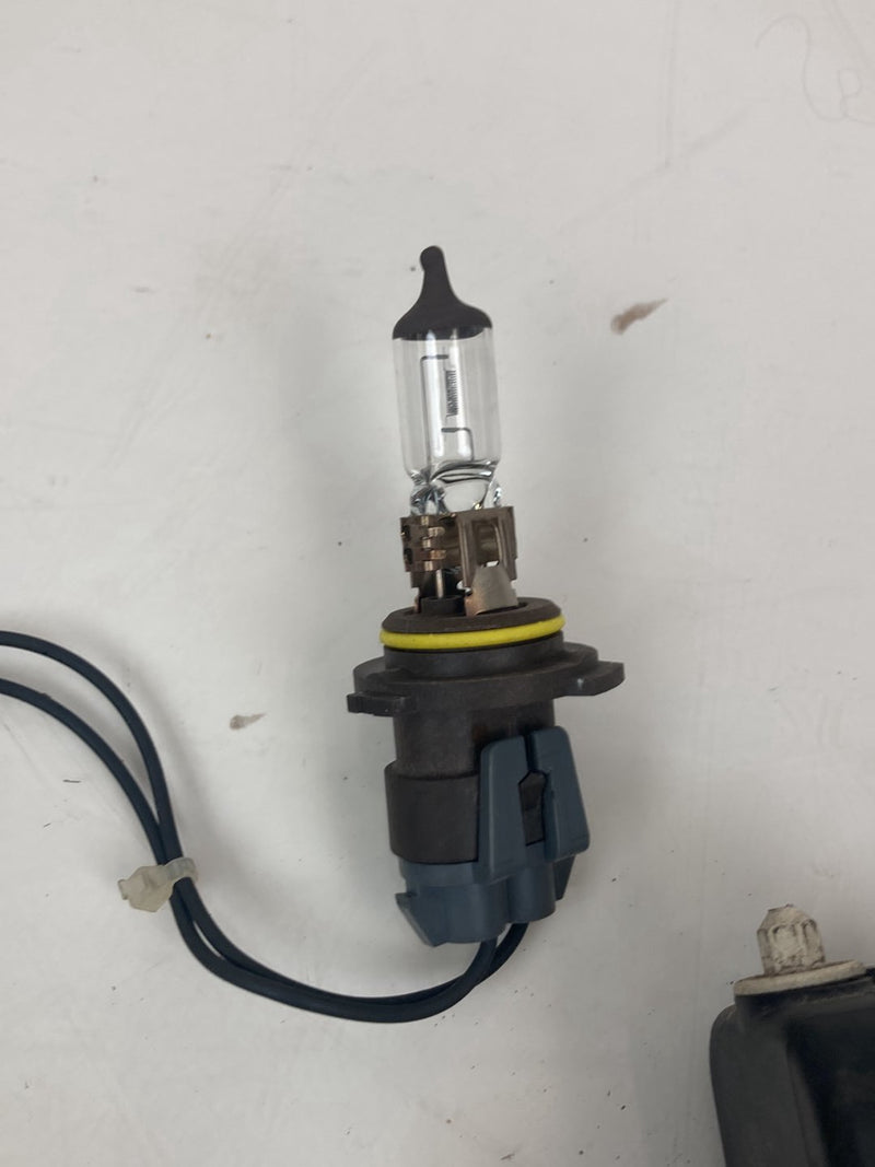 2007 Volvo S60 - Headlight Relay PN: 89901406 89024777