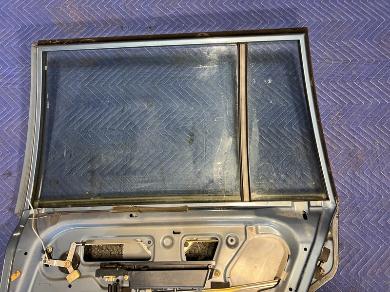 1984-1989 Volvo 740 760 Sedan Blue Metallic Rear Passenger Right Door OE #1562EM