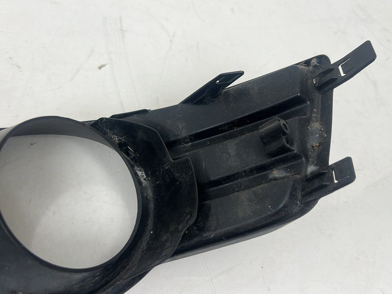 2010-2013 Suzuki SX4 Front Bumper Fog Light Bezel Surround Trim Pair OEM #6361EM