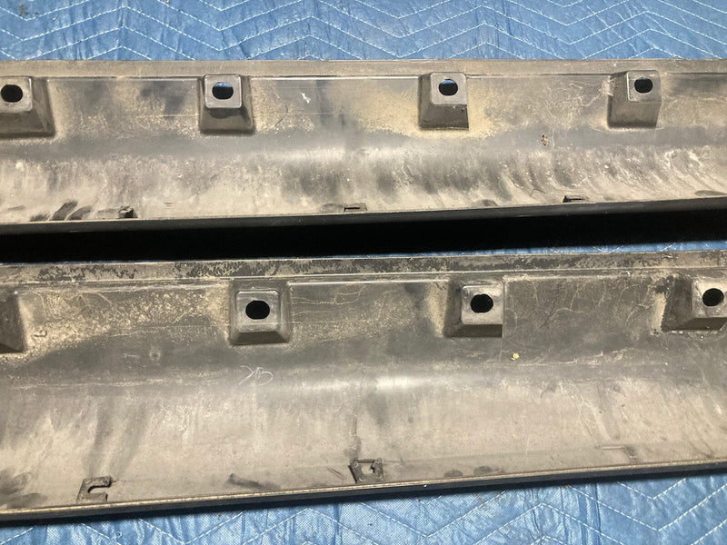 2007-2013 Suzuki SX4 RH & LH Rocker Panel Side Skirt Trim Molding Pair OEM #220M
