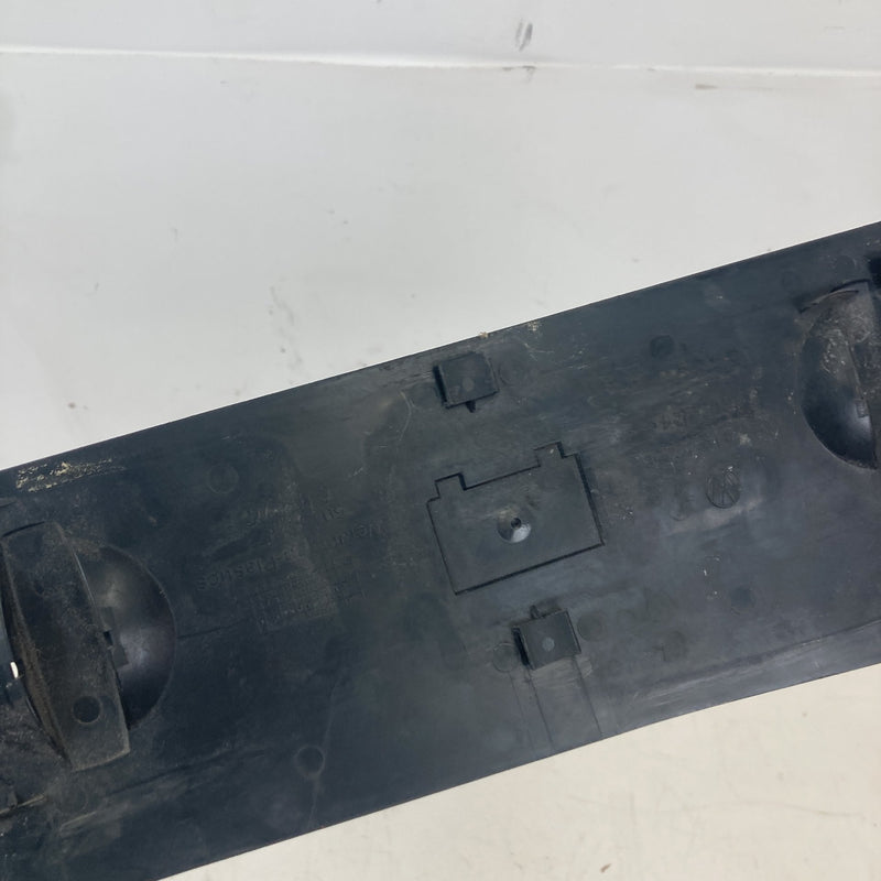 2001-2005 Volkswagen Passat Battery Cover OEM #5525M