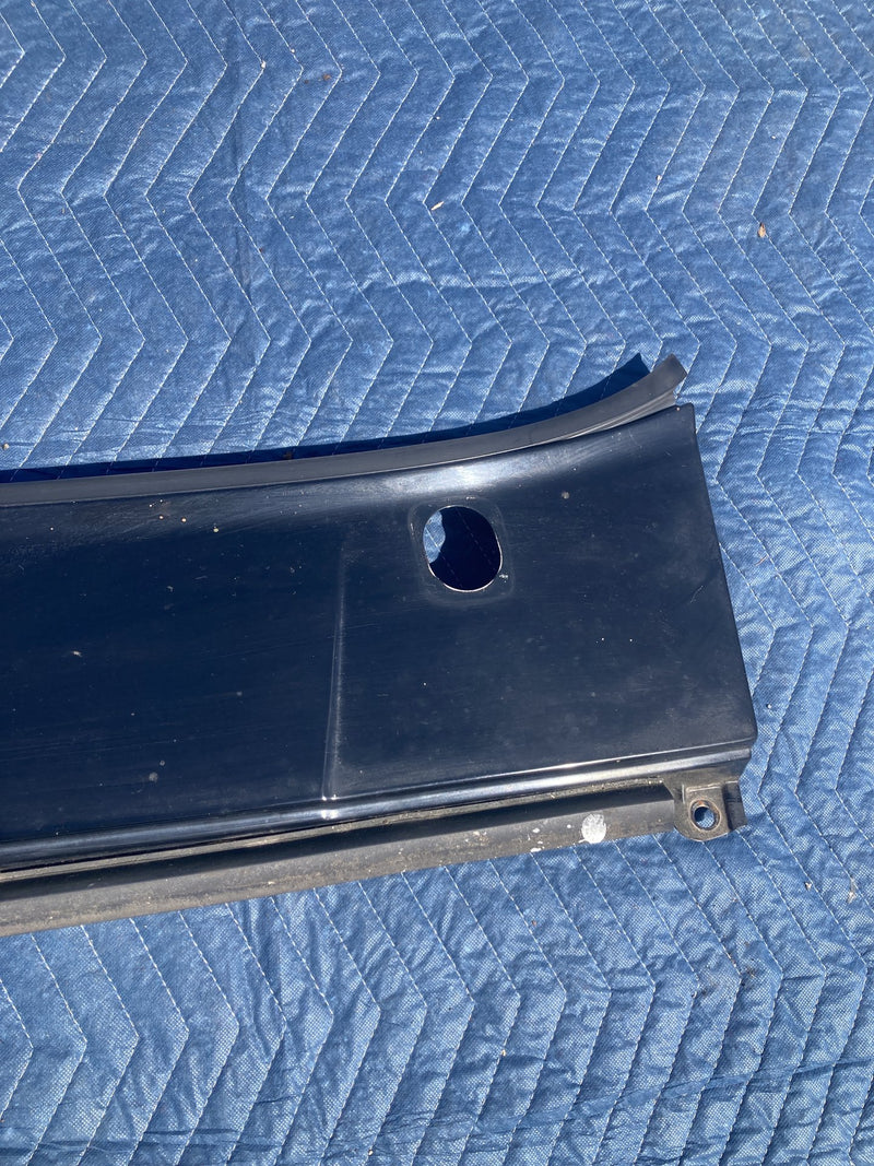 1992 Volvo 940 944 - Cowl Vent Panel