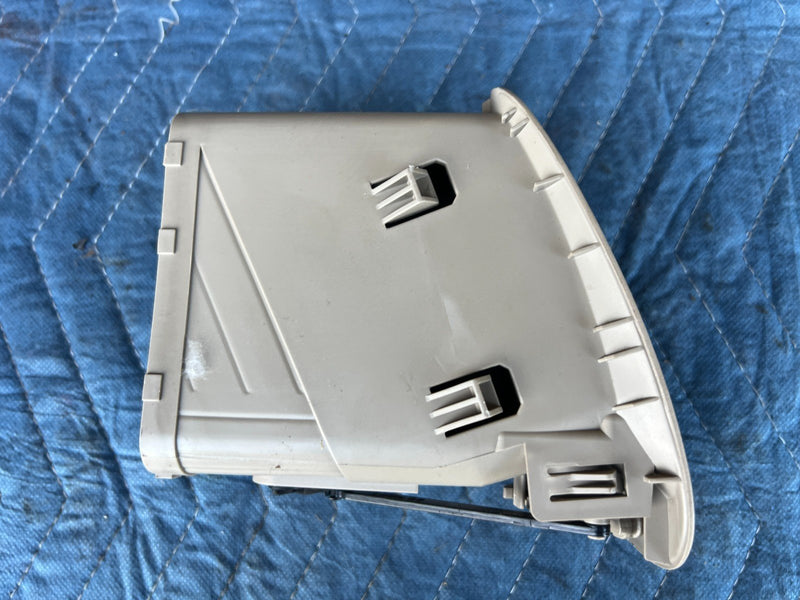 1998-2002 Honda Accord Dash Right & Left Air Heat AC Vent Pair Beige OEM #2017CN