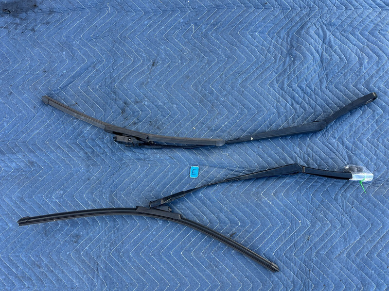 2011-2017 BMW X3 F25 Front Left & Right Windshield Wiper Arm Pair OEM #2392EM