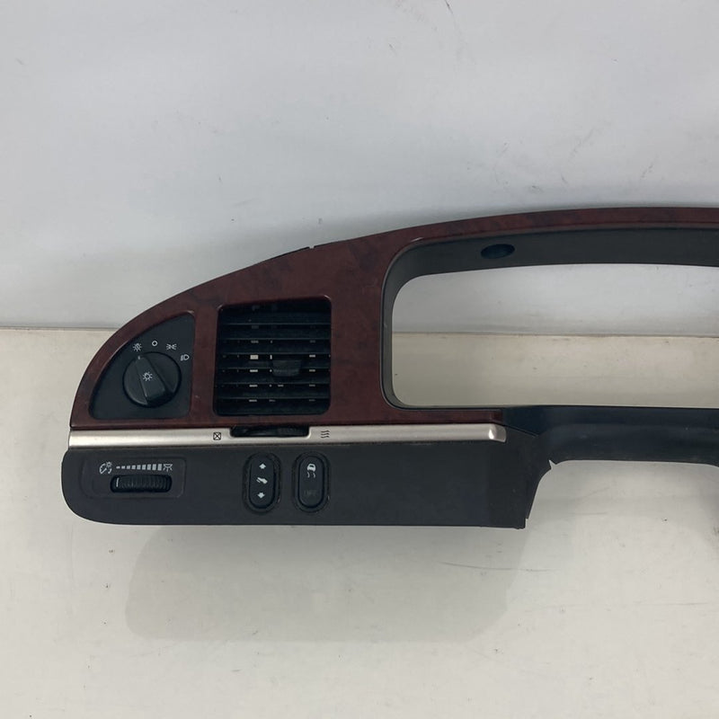2002-2005 Lincoln Town Car Signature Dash Trim 3W1X54044D70 OEM #5125M