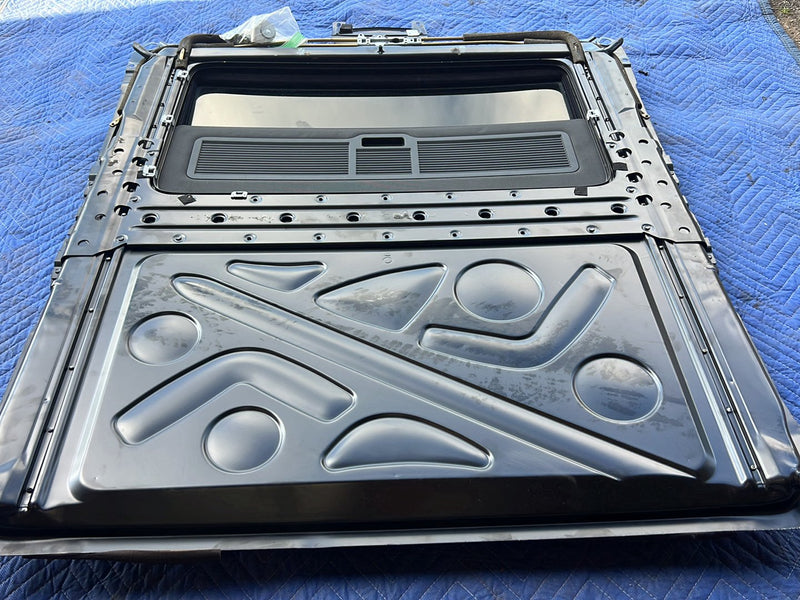 1996-2003 Audi S8 D2 A8 Black Sunroof Assembly w/ Glass 4D0877041 OEM #6429EM