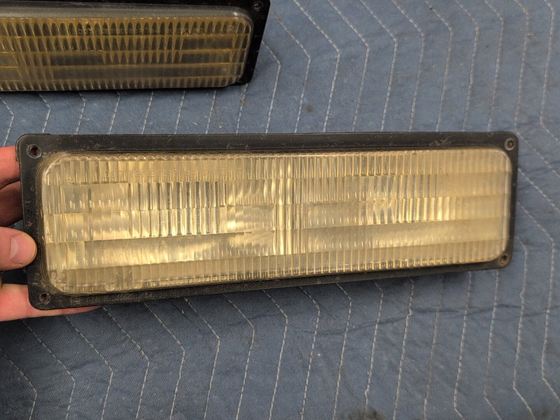 1994 Chevrolet Silverado - Left Driving Light PN: 16519394, 16519393