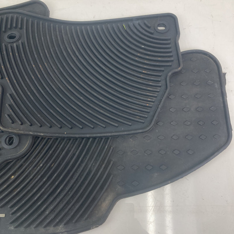 2001-2005 Volkswagen Passat Floor Mat Set Factory OEM #5564M