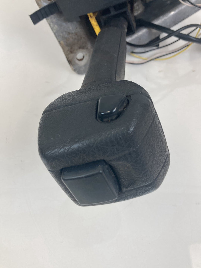 1992 Volvo 940 944 - Automatic Shifter Assembly PN: 3544164