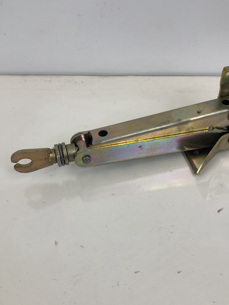 1992 Volvo 940 944 - Jack & Tool Kit PN: 1355190
