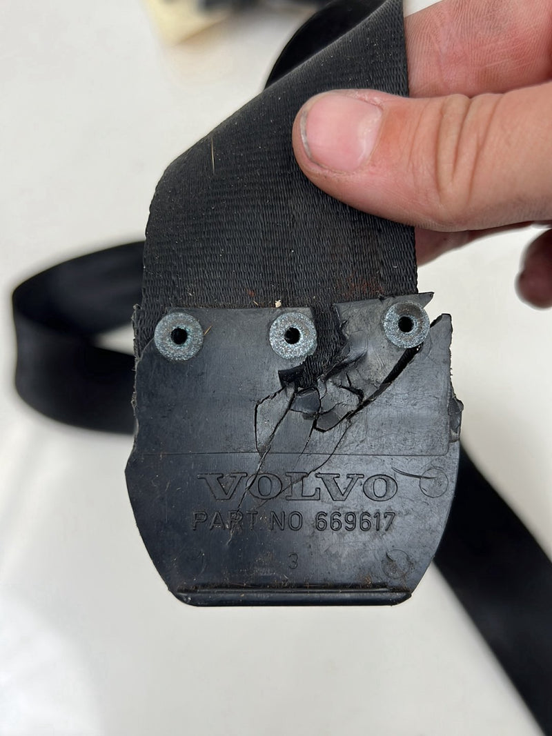 1990-1992 Volvo 740 745 940 Wagon Rear Seat Belt Retractor Buckle Set OE #5857EM