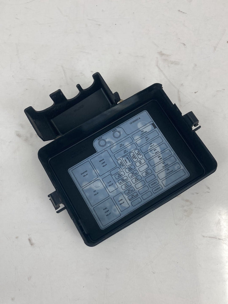 1995-1998 Chevrolet Silverado 2500 GMT400 Engine Bay Fuse Box Cover OEM