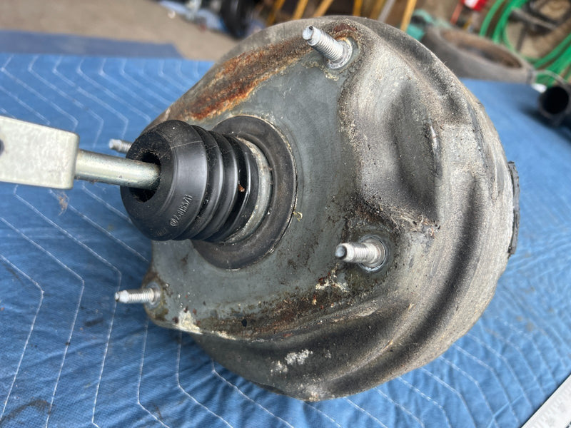 1986-1993 Volvo 240 244 245 Brake Booster & Master Cylinder Assembly OEM #4123EM