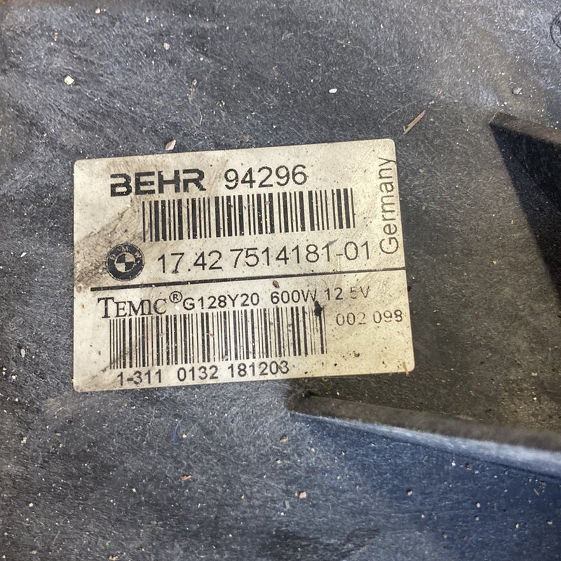 2003-2007 BMW 545i E60 Radiator Cooling Fan 7514314 7514181 00008097 OEM #4983M