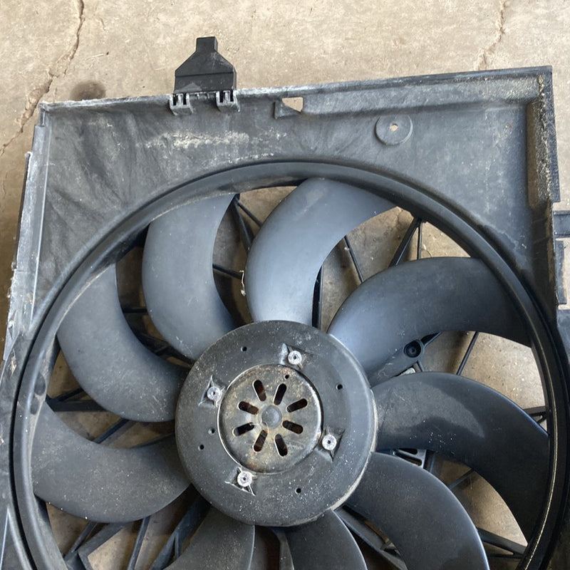 2003-2007 BMW 545i E60 Radiator Cooling Fan 7514314 7514181 00008097 OEM #4983M