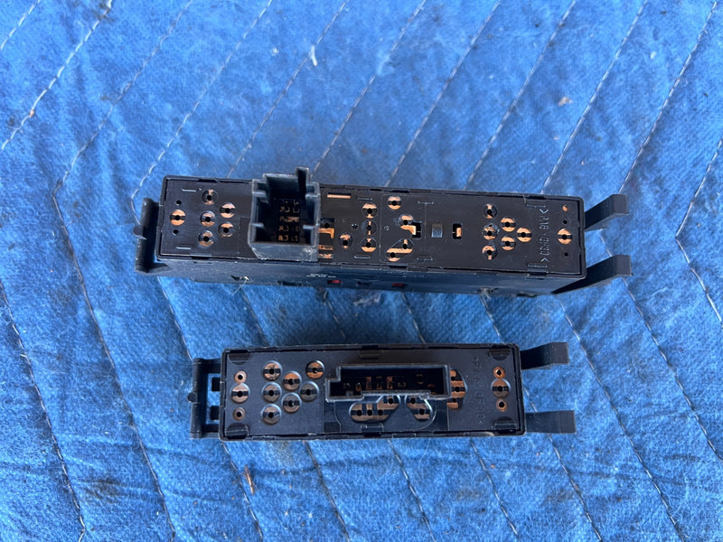 2002-2005 BMW 330xi 325xi E46 Center Console Window Switch Panel OEM #4811EM