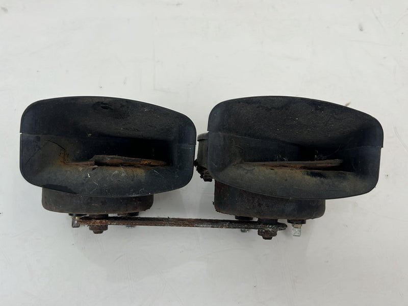 1983-1985 Porsche 944 Mixo TR129 High Low Pitch Horn Pair 5010204 OEM #5675EM
