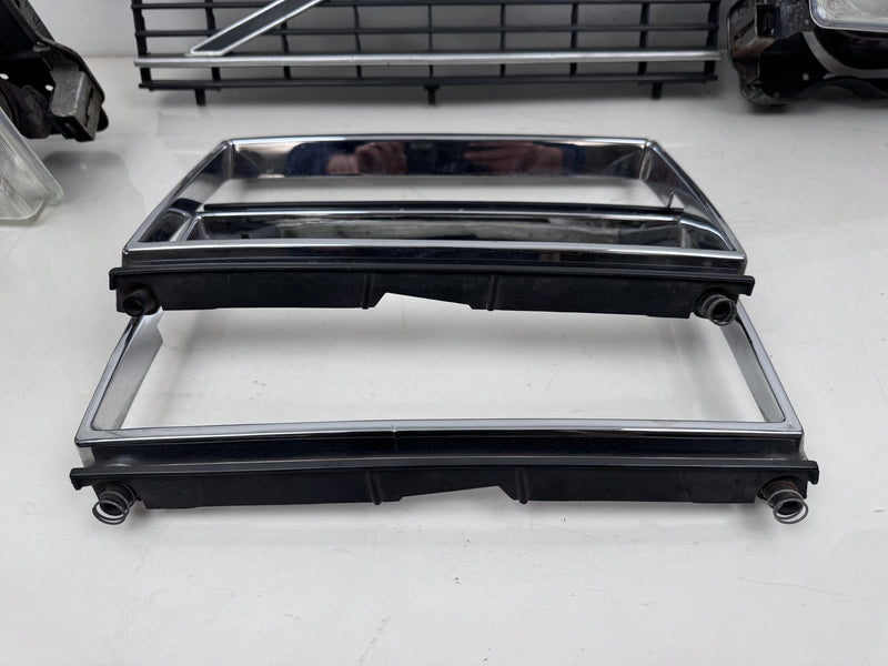 TV Screen Volvo 240 Headlights w/Flathood Eggcrate Grille