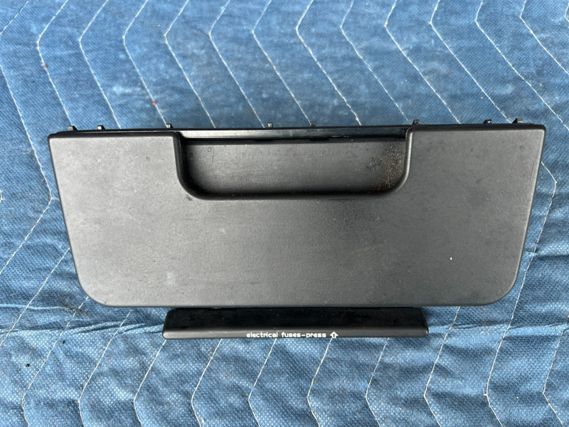 1989-1995 Volvo 740 940 Center Dash Fuse Box Cover Storage 1258895 OEM #3760EM