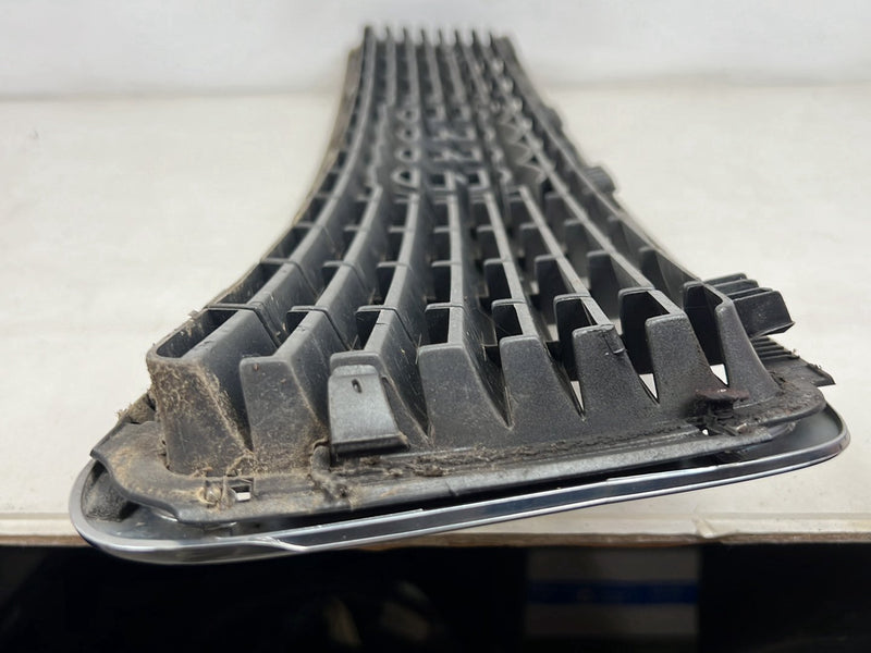 2001-2003 Audi S8 Only D2 Front Bumper Grille Chrome Hood Trim OEM #6071EM