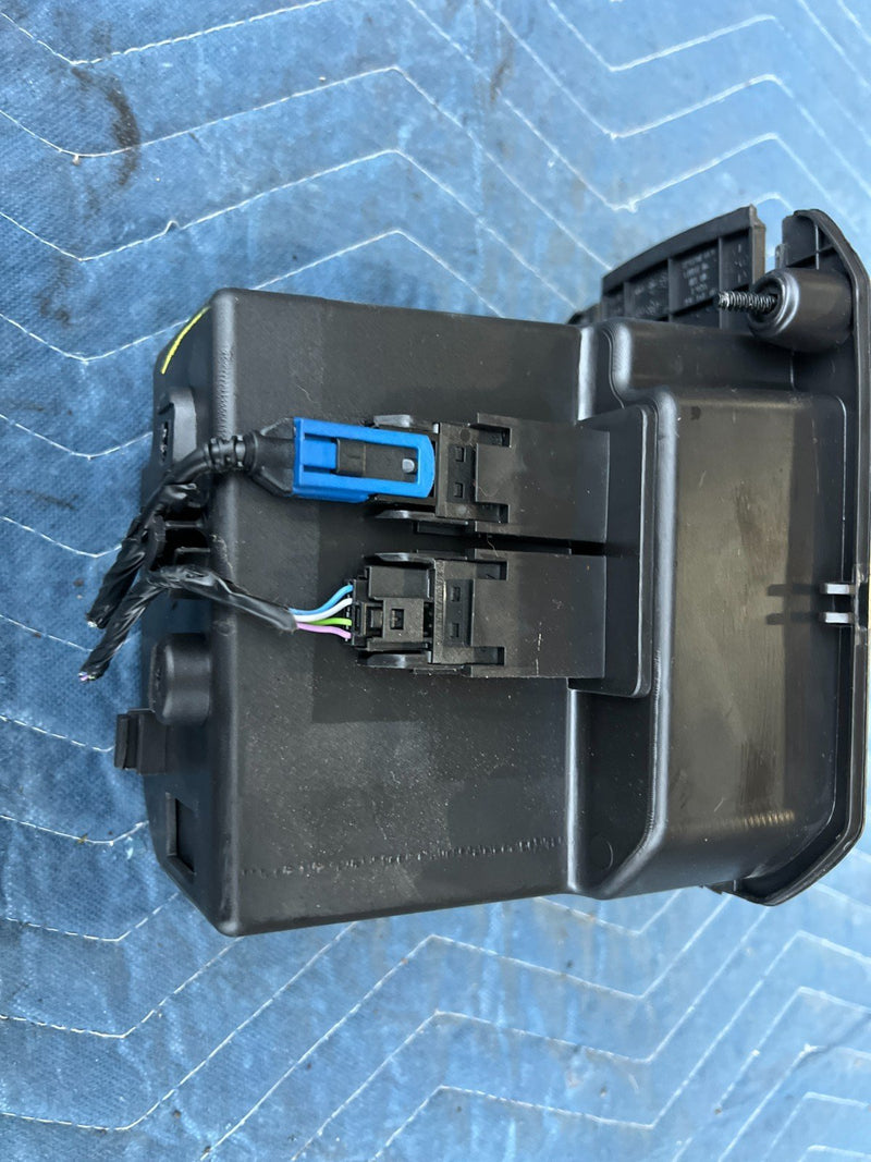 2012-2015 Chevy Cruze USB Auxiliary Interface Cubby Console 95080436 OEM #2198CN