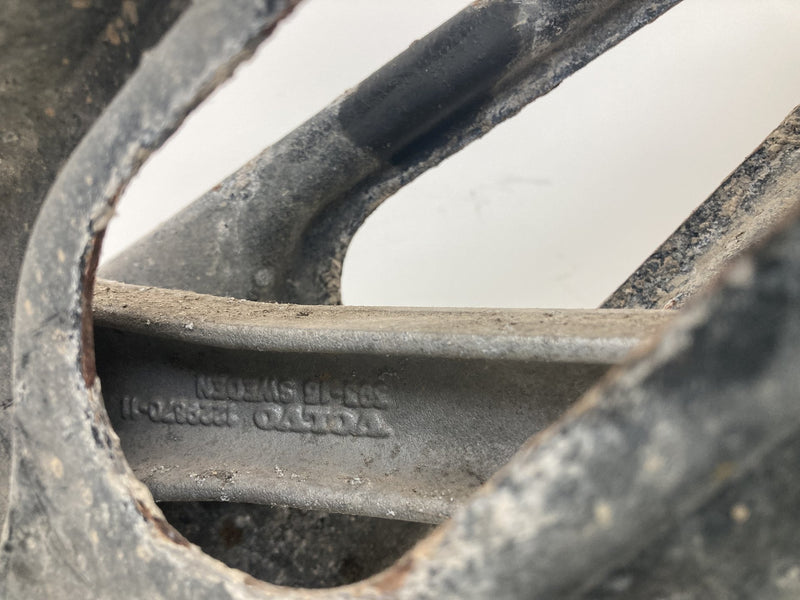1992 Volvo 940 944 - Axle PN: 1229870 1229871