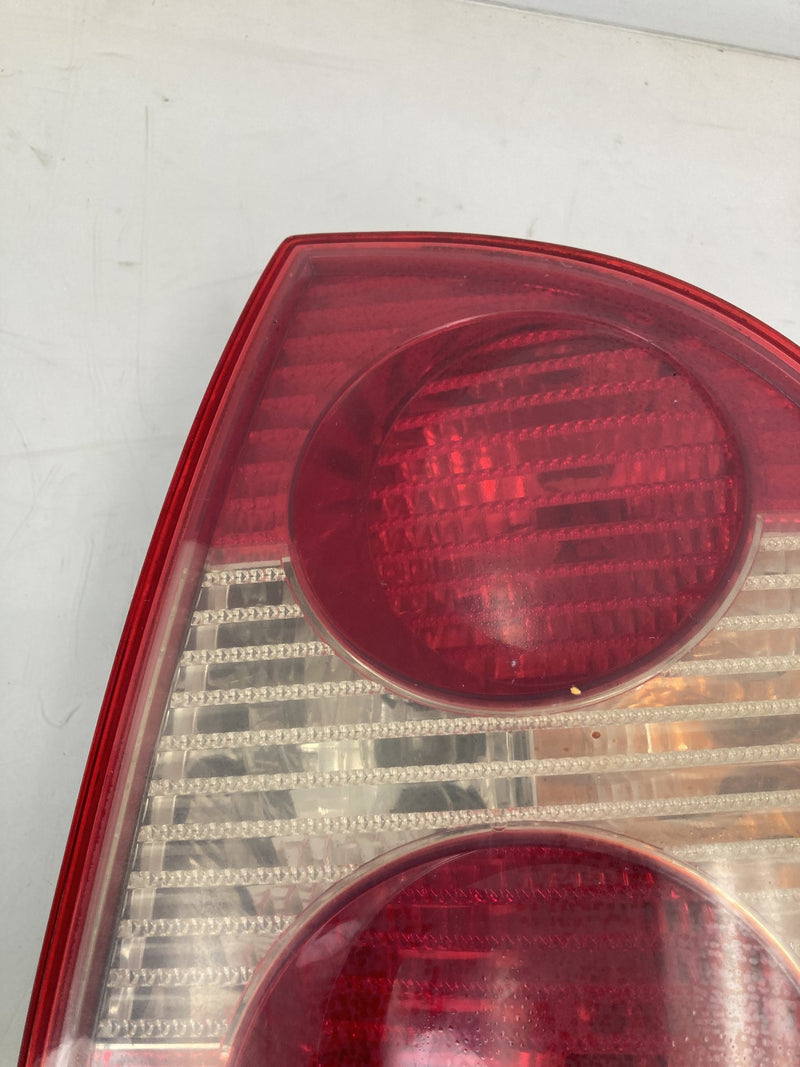 2001-2005 VW Volkswagen Passat Tail Light Right 28408015 OEM #5567M